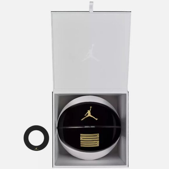 Nike Air Jordan Premium Basketball White Black Gratitude NEW "VERY RARE" - Picture 4 of 7